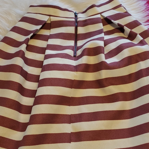 Half circle skirt w stripes - Picture 5 of 6